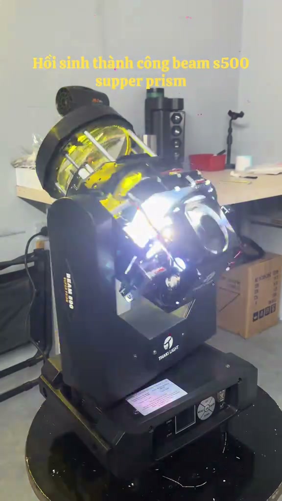 1 ca hồi sinh beam s500 supper prism cho anh khách hàng mua đèn tại Thaki light