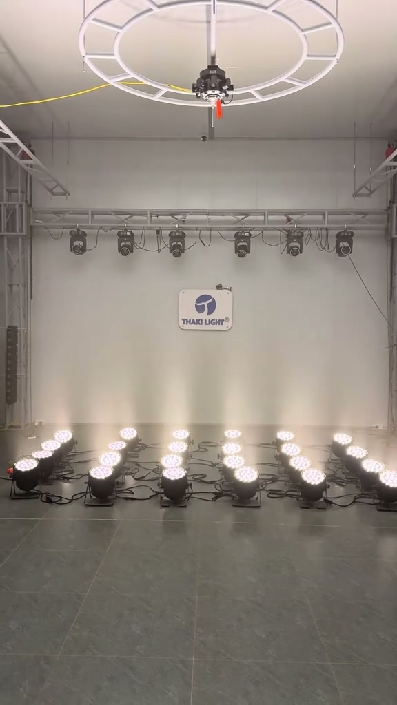 Bàn giao 24 cây parled 20x12W mẫu mới cải tiến nhà THAKI LIGHT