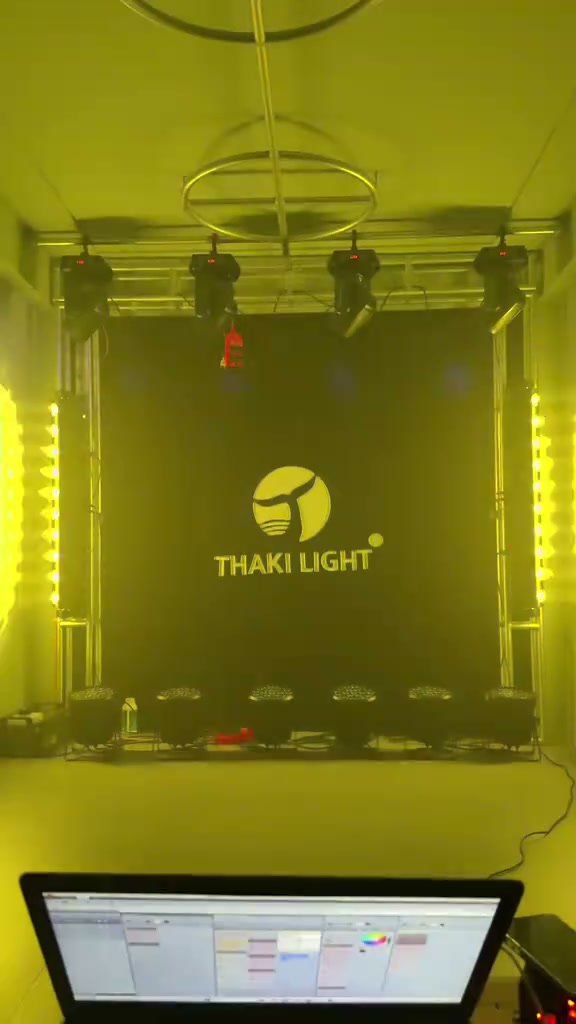 Bàn giao combo ánh sáng cho anh trai Minh Lê Sóc Trăng . Chúc anh về làm kiếm bội show - Thaki Light