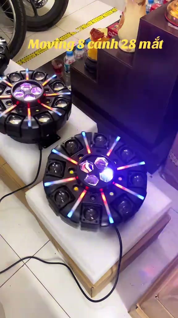 Đèn moving 8 cánh mẫu đèn hot hit quá anh em ơi - Thaki Light