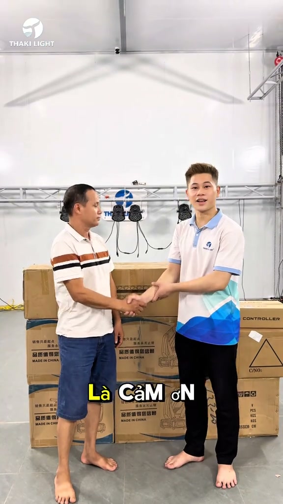 Tiếp đón anh hùng quảng yên quảng ninh xuống công ty mua đèn - Thaki Light